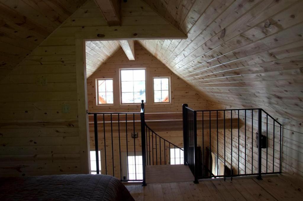 Cabins Of Mackinac & Lodge แมคคินอซิตี้ ภายนอก รูปภาพ